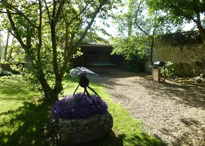 La Maison Hébergement de vacances Mirebeau